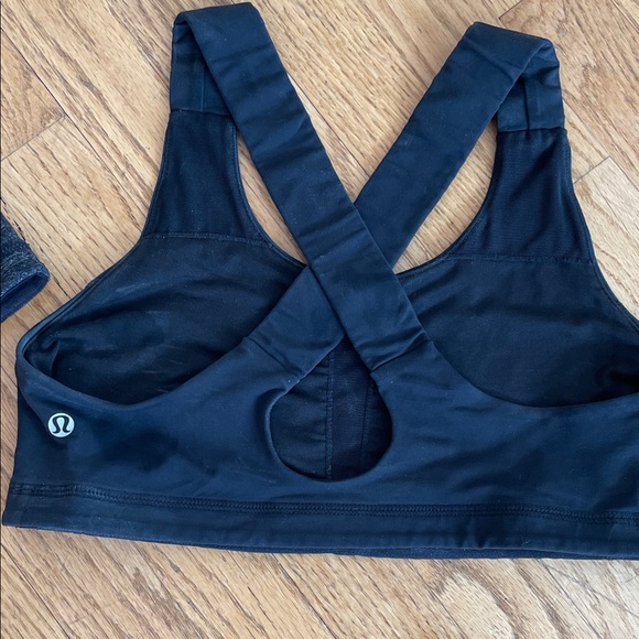 lululemon athletica Bundle of Sports Bras - Picture 8 of 11
